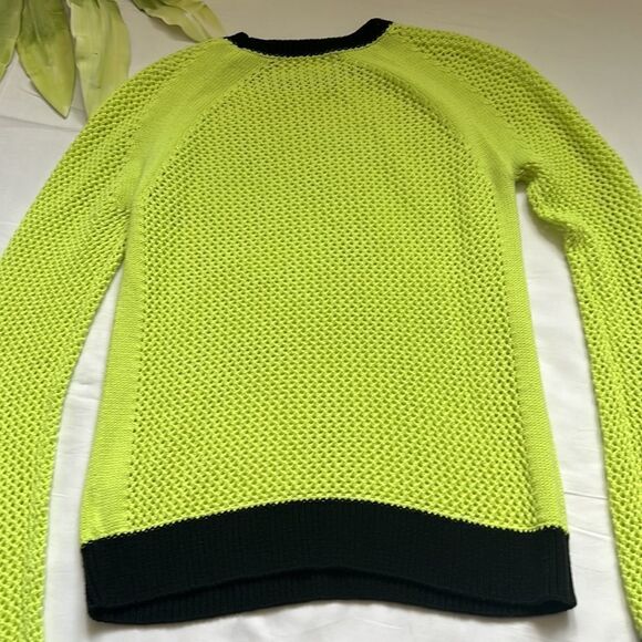 ⭐️MICHAEL Kors Neon Yellow Sweater with Black Trim⭐️ - Picture 11 of 13